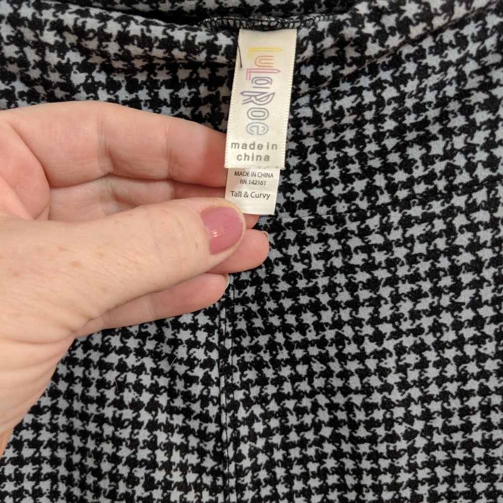 Lularoe Hound's tooth Leggings! TC